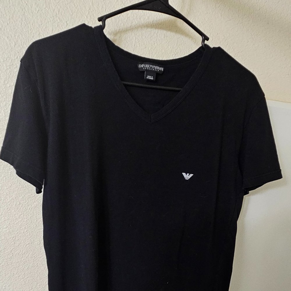 EMPORIO ARMANI V NECK T-SHIRT